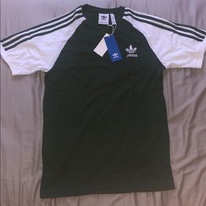 Adidas Top Sz S BRAND NEW